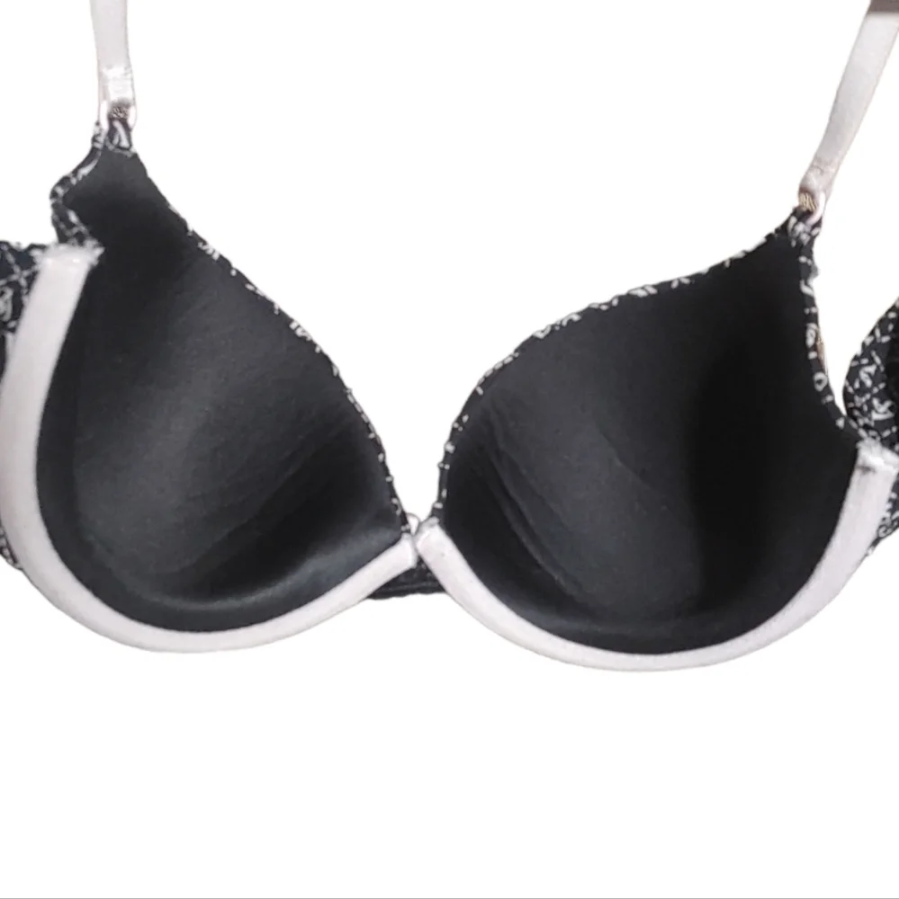 Victoria Secret bra ladies size 34C - Picture 4 of 4